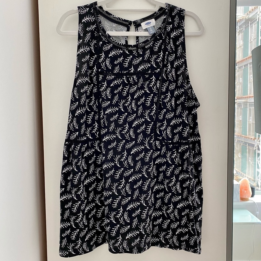 Old Navy patterned top XL Tall